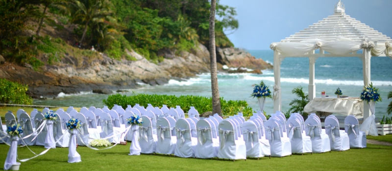 Plan a luxurious beach wedding in the paradise islands of Greece